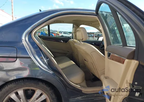 2010 Mercedes-Benz C 300 Luxury 4Matic/Sport 4Matic from USA, damaged, VIN WDDGF8BB4AF420889